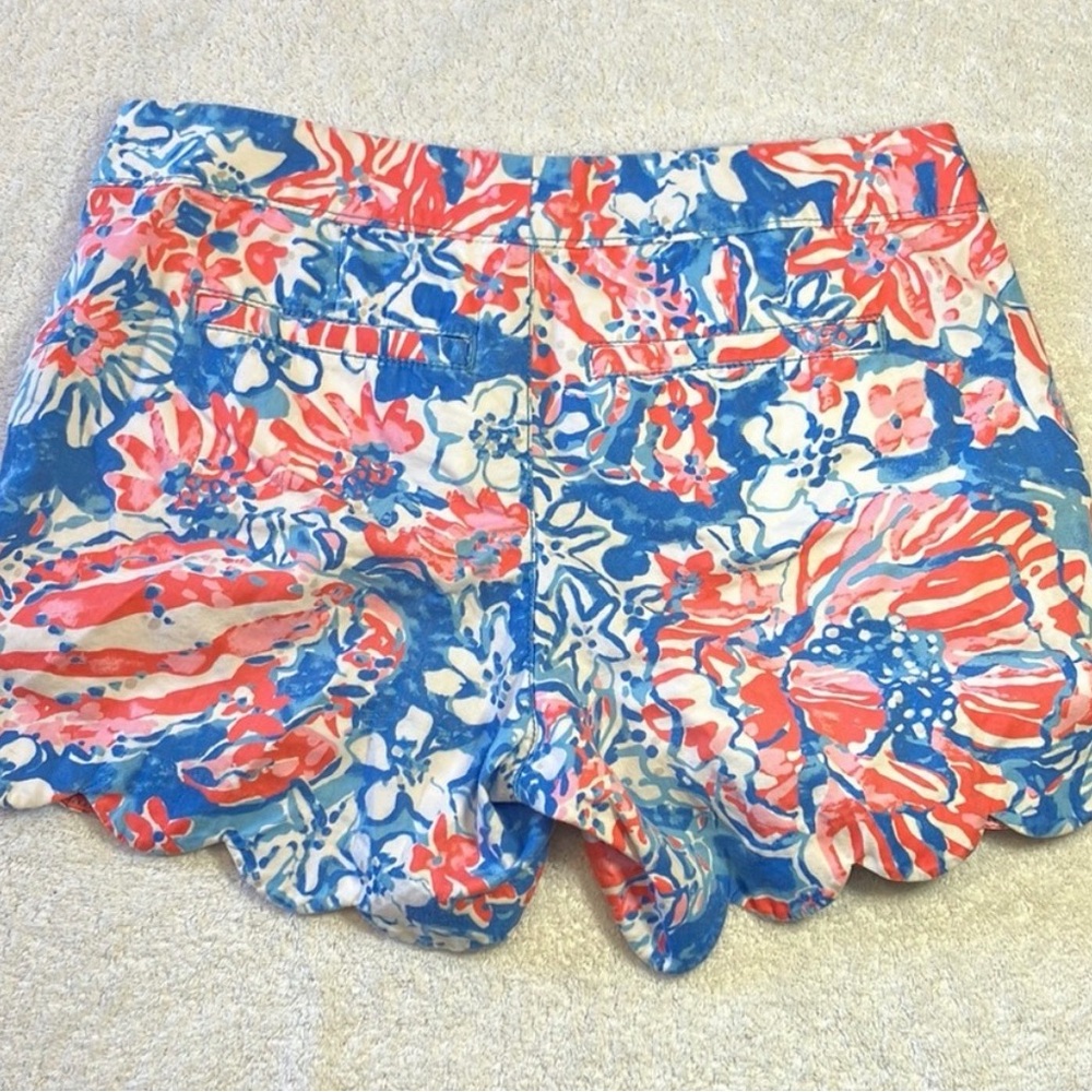 Lilly Pulitzer Blue and Red Floral cotton Shorts - Picture 2 of 4